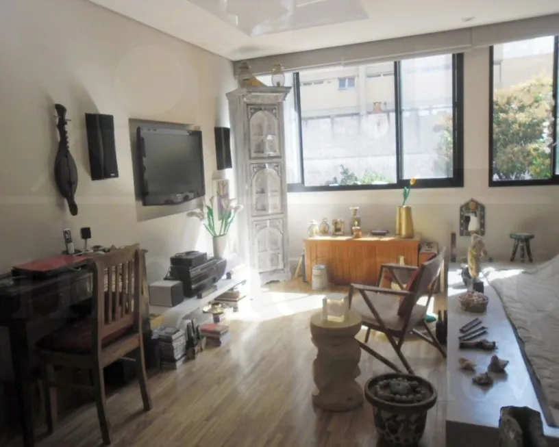 Foto 1 de Apartamento com 1 Quarto à venda, 41m² em Vila Madalena, São Paulo