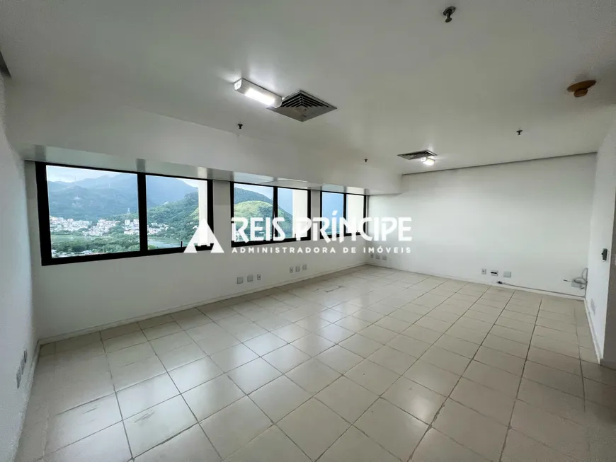 Foto 1 de Sala Comercial para venda ou aluguel, 49m² em Barra da Tijuca, Rio de Janeiro