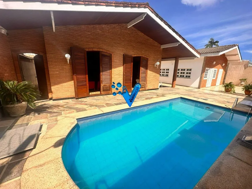 Foto 1 de Casa com 3 Quartos à venda, 162m² em Enseada, Guarujá