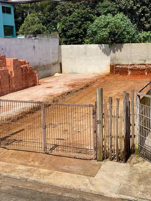 Foto 1 de Lote/Terreno à venda, 200m² em Batistini, São Bernardo do Campo