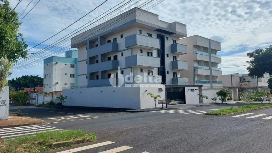 Foto 1 de Apartamento com 2 Quartos à venda, 55m² em Santa Mônica, Uberlândia