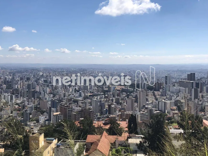 Foto 1 de Lote/Terreno à venda, 450m² em Mangabeiras, Belo Horizonte