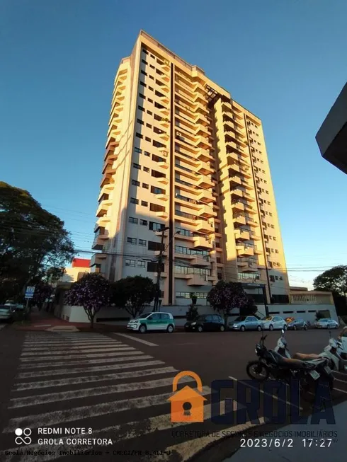 Foto 1 de Apartamento com 4 Quartos à venda, 300m² em Centro, Campo Mourão