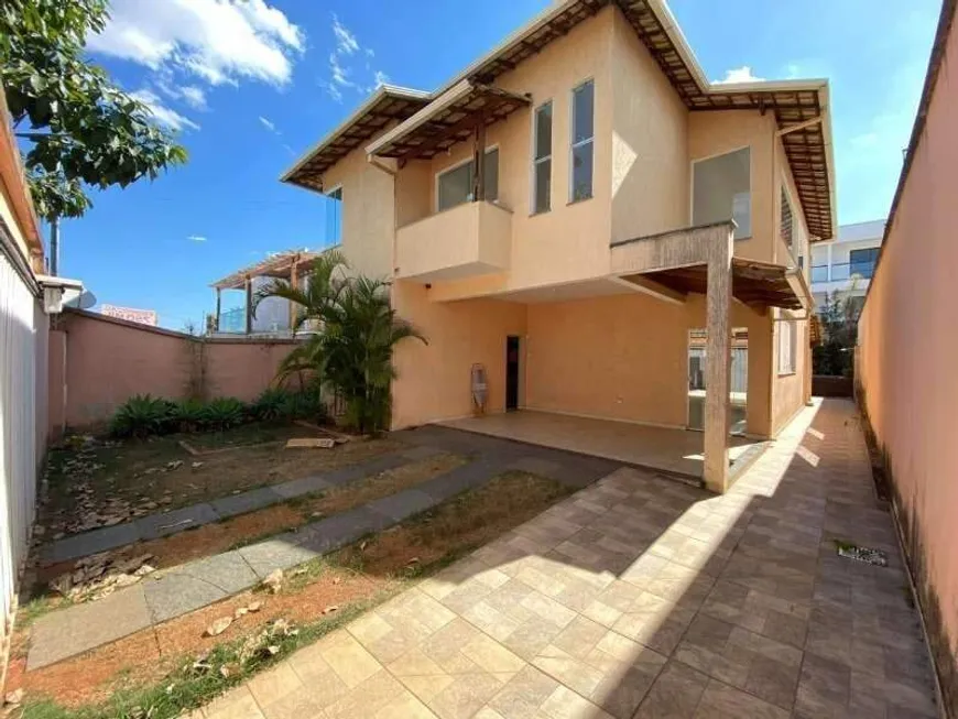 Foto 1 de Casa com 4 Quartos para alugar, 260m² em Trevo, Belo Horizonte