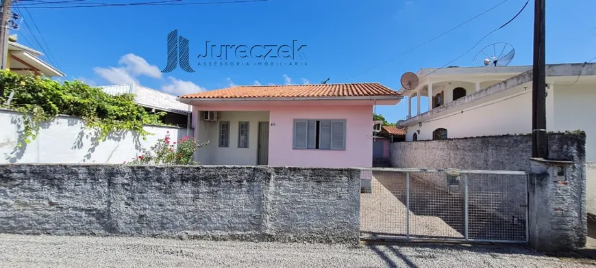 Foto 1 de Casa com 2 Quartos à venda, 60m² em São João Margem Direita, Tubarão