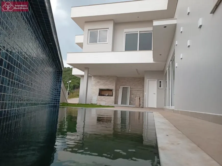 Foto 1 de Sobrado com 4 Quartos à venda, 400m² em Ingleses do Rio Vermelho, Florianópolis