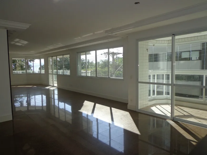 Foto 1 de Apartamento com 4 Quartos à venda, 255m² em Agronômica, Florianópolis