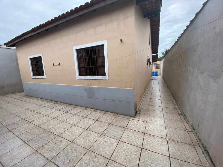 Foto 1 de Casa com 2 Quartos à venda, 119m² em Bopiranga, Itanhaém