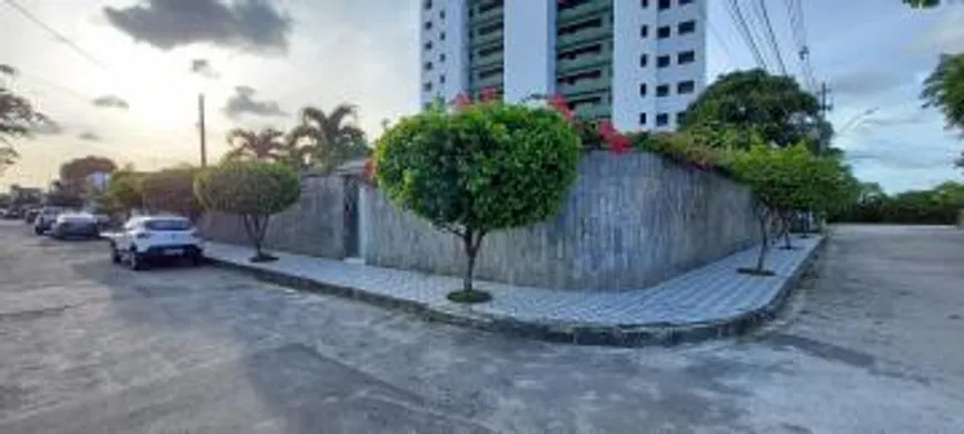Foto 1 de Casa com 4 Quartos à venda, 317m² em Imbiribeira, Recife