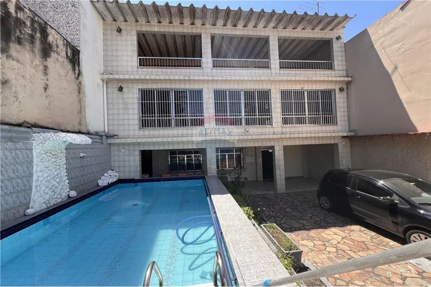 Foto 1 de Casa com 3 Quartos à venda, 360m² em Vista Alegre, Rio de Janeiro