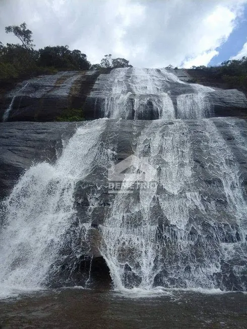 Foto 1 de Fazenda/Sítio com 8 Quartos à venda, 854000m² em Centro, Carvalhos