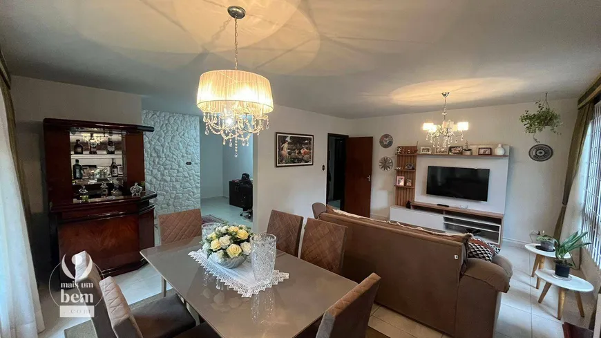 Foto 1 de Casa com 5 Quartos à venda, 236m² em Atuba, Curitiba