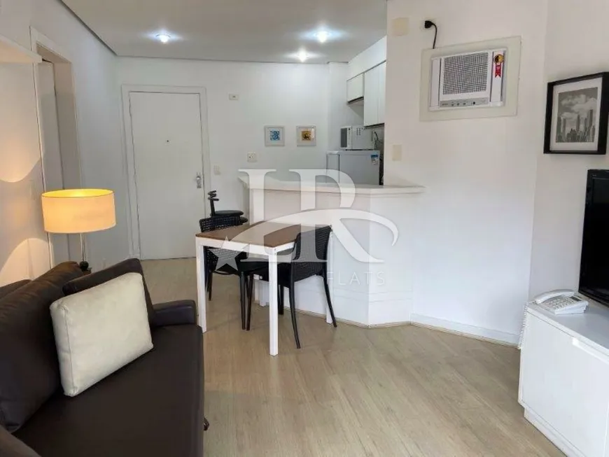 Foto 1 de Apartamento com 1 Quarto para alugar, 45m² em Itaim Bibi, São Paulo