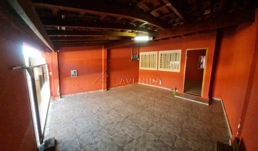 Foto 1 de Casa com 3 Quartos à venda, 59m² em Cambezinho, Londrina