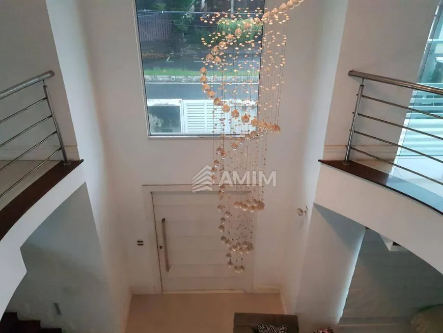 Foto 1 de Casa com 5 Quartos à venda, 247m² em Itacoatiara, Niterói