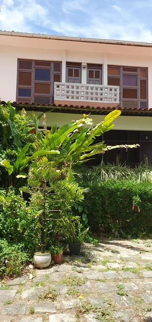 Foto 1 de Casa com 3 Quartos à venda, 219m² em Barro Vermelho, Natal
