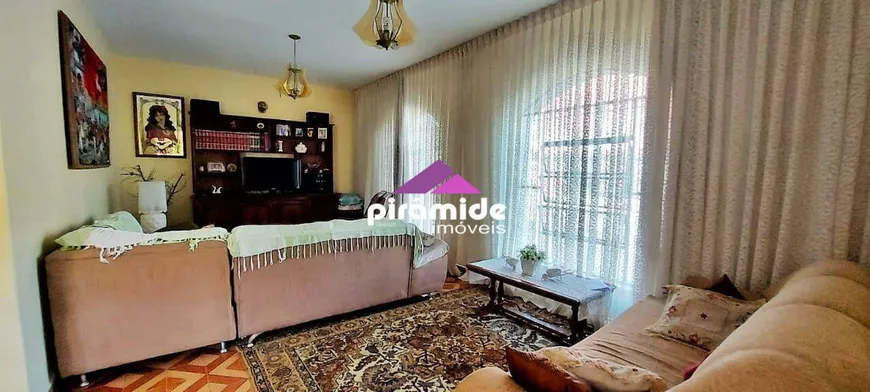 Foto 1 de Casa com 3 Quartos à venda, 136m² em Monte Castelo, São José dos Campos