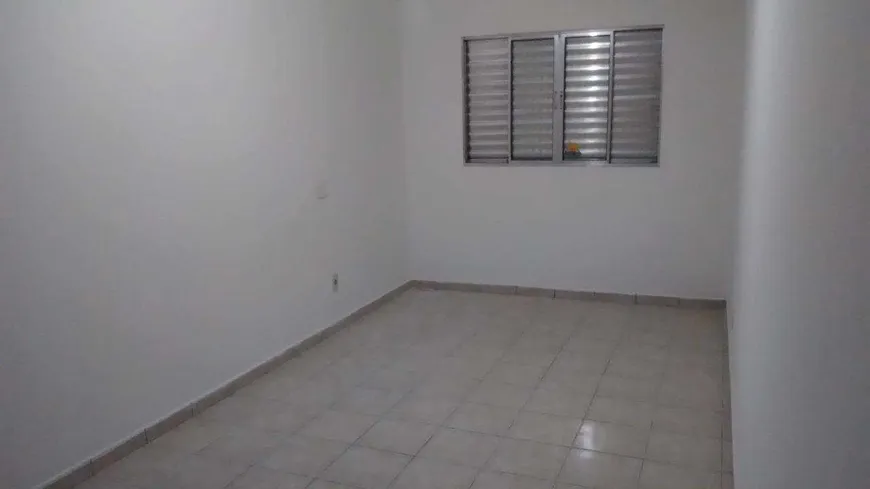 Foto 1 de Casa com 3 Quartos para alugar, 130m² em Vila Voturua, São Vicente