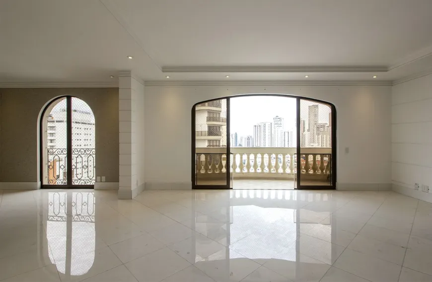 Foto 1 de Apartamento com 4 Quartos à venda, 244m² em Vila Gomes Cardim, São Paulo