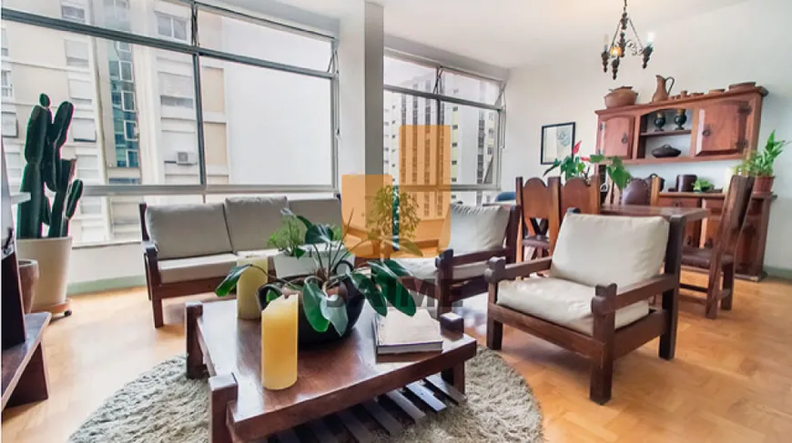 Foto 1 de Apartamento com 3 Quartos à venda, 154m² em Higienópolis, São Paulo