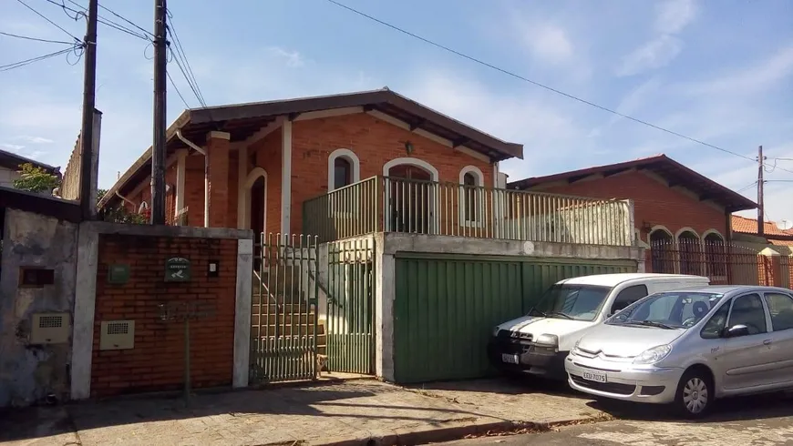 Foto 1 de Casa com 3 Quartos à venda, 222m² em Jardim Estoril, Campinas