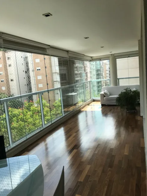 Foto 1 de Apartamento com 4 Quartos à venda, 242m² em Chácara Santo Antônio, São Paulo