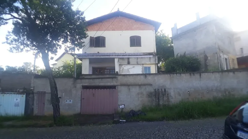 Foto 1 de Casa com 10 Quartos à venda, 550m² em Glória, Belo Horizonte