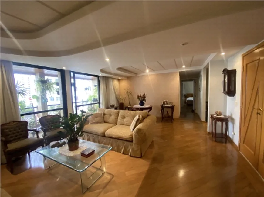 Foto 1 de Apartamento com 4 Quartos à venda, 215m² em Santana, São Paulo