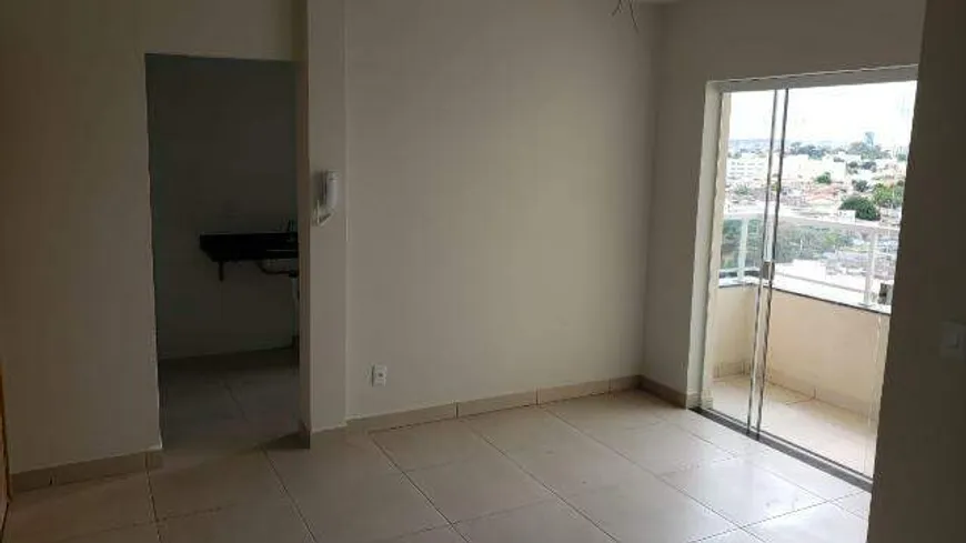 Foto 1 de Apartamento com 2 Quartos à venda, 62m² em Presidente Roosevelt, Uberlândia