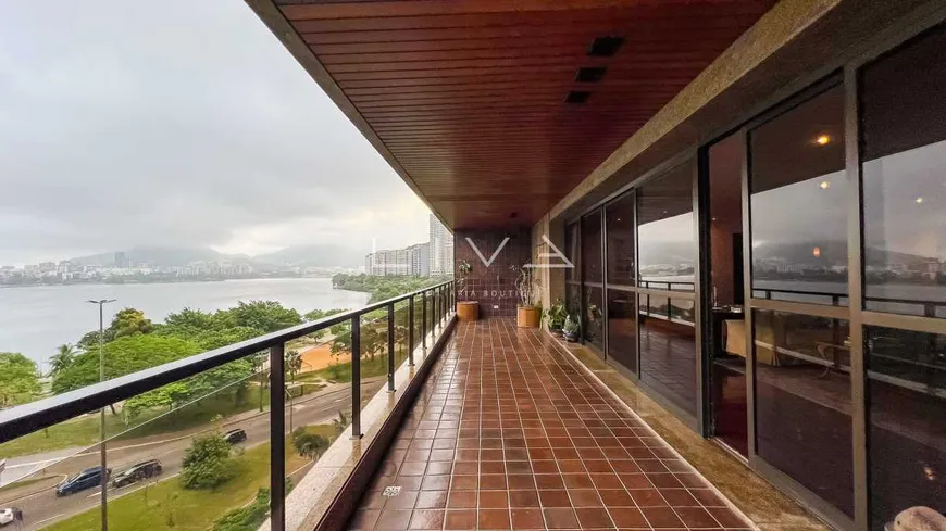 Foto 1 de Apartamento com 4 Quartos para venda ou aluguel, 380m² em Lagoa, Rio de Janeiro