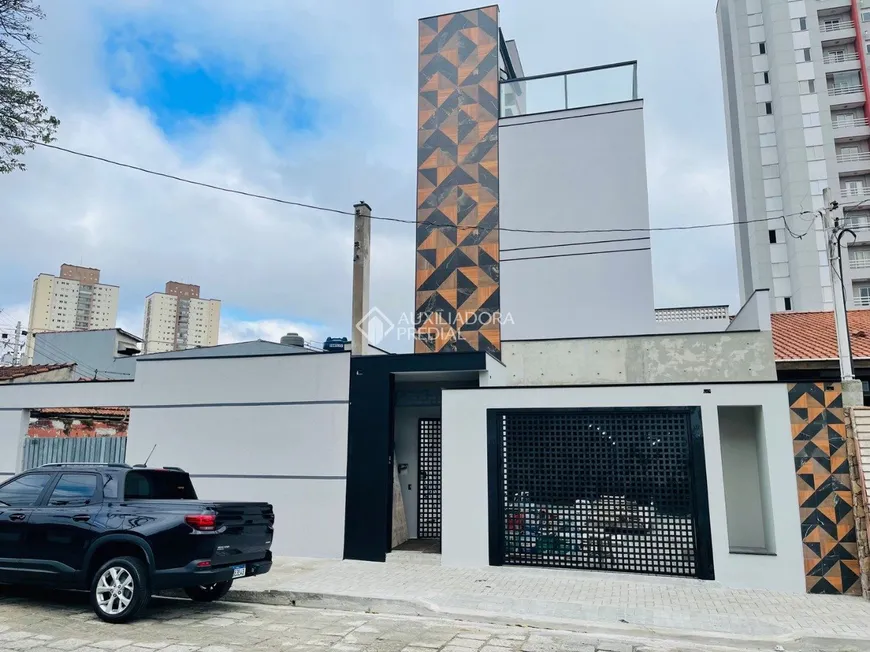 Foto 1 de Casa de Condomínio com 2 Quartos à venda, 100m² em Parque Industriario, Santo André