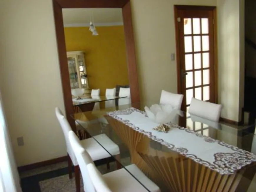 Foto 1 de Casa com 4 Quartos à venda, 300m² em Santa Mônica, Belo Horizonte