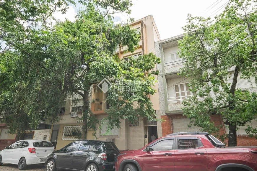Foto 1 de Apartamento com 2 Quartos para alugar, 67m² em Santana, Porto Alegre