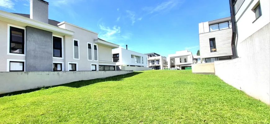 Foto 1 de Lote/Terreno à venda, 303m² em Santa Felicidade, Curitiba