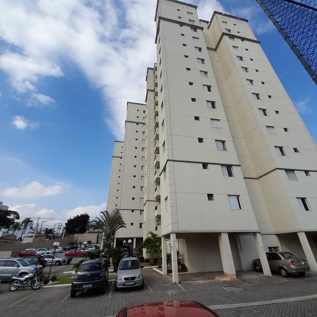 Apartamento na Rua Quatá, 341, Vila Palmares em Santo André, por R 290