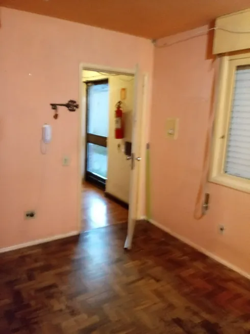 Foto 1 de Apartamento com 1 Quarto à venda, 35m² em Partenon, Porto Alegre