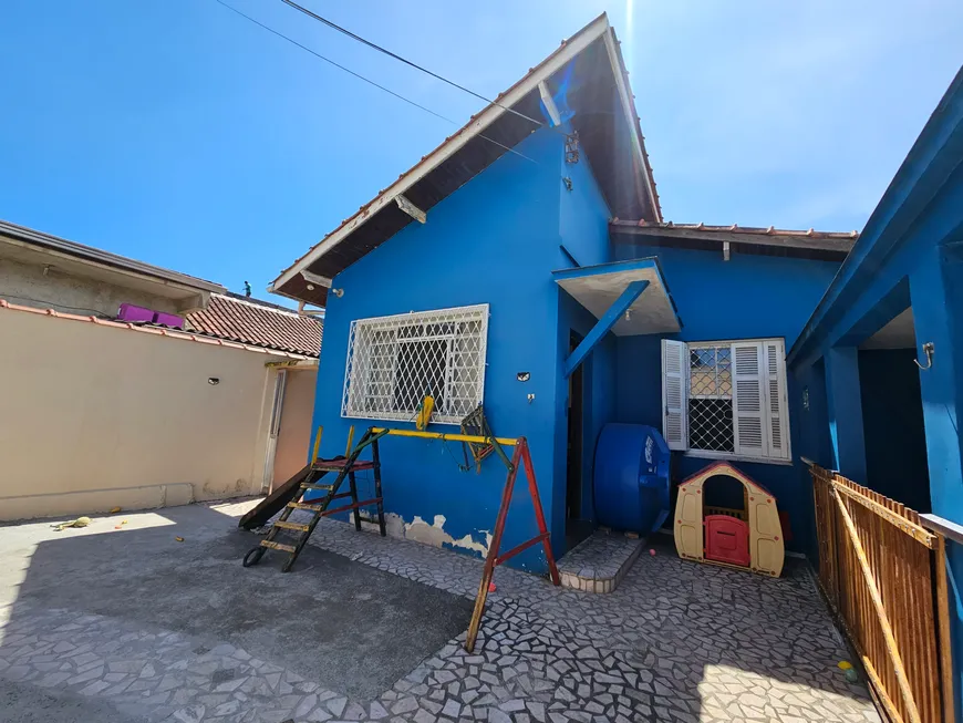 Foto 1 de Casa com 2 Quartos à venda, 223m² em Estuario, Santos