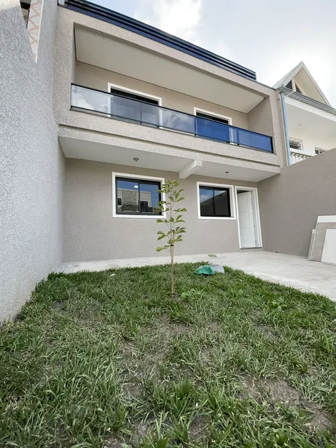 Foto 1 de Sobrado com 4 Quartos à venda, 150m² em Pinheirinho, Curitiba