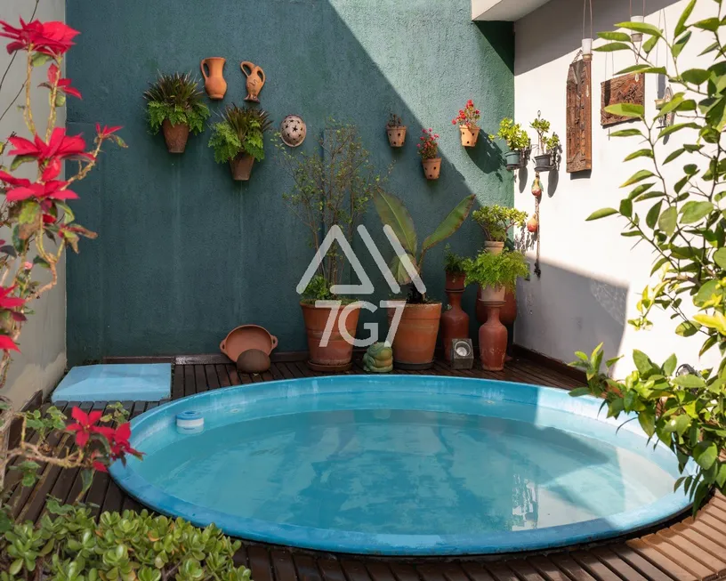 Foto 1 de Casa com 3 Quartos à venda, 203m² em Granja Julieta, São Paulo