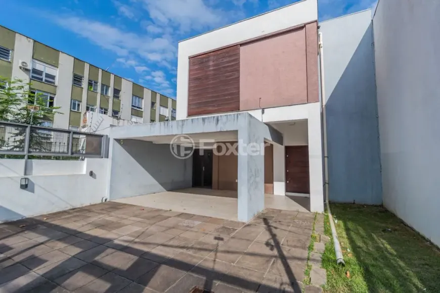 Foto 1 de Casa com 2 Quartos à venda, 195m² em Santana, Porto Alegre