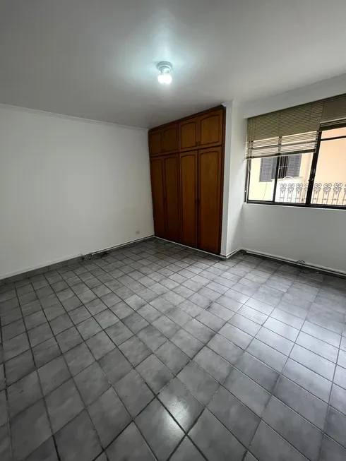 Foto 1 de Casa com 4 Quartos para alugar, 240m² em Vila Clementino, São Paulo
