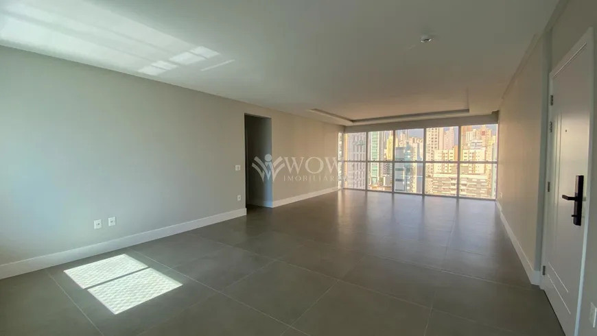 Foto 1 de Apartamento com 3 Quartos à venda, 172m² em Centro, Balneário Camboriú