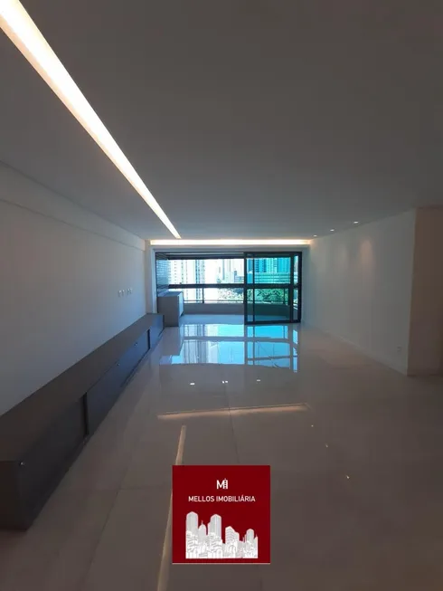 Foto 1 de Apartamento com 4 Quartos para alugar, 175m² em Boa Viagem, Recife