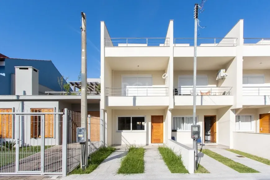 Foto 1 de Casa com 3 Quartos à venda, 132m² em Hípica, Porto Alegre