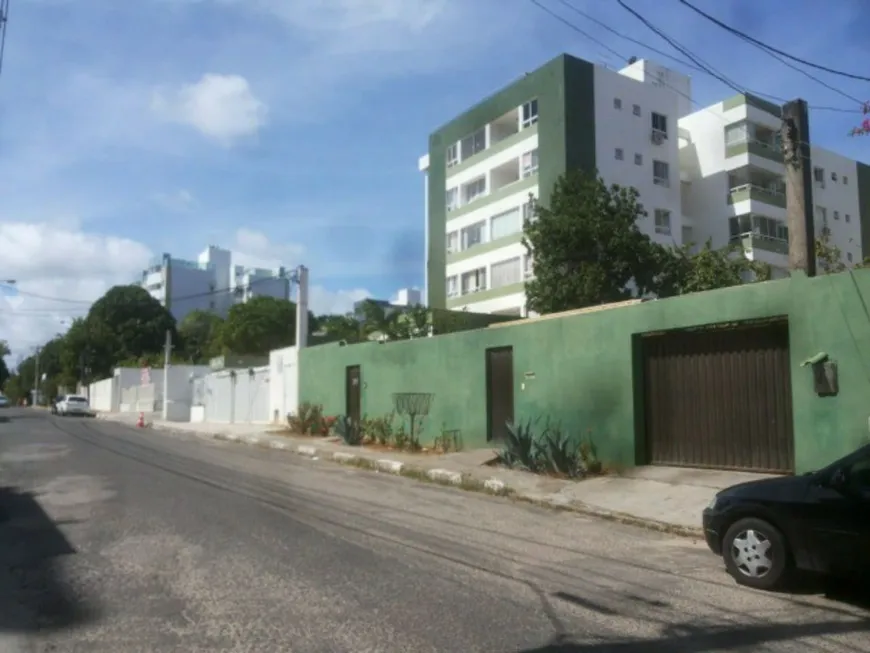 Foto 1 de Casa com 3 Quartos à venda, 450m² em Pitangueiras, Lauro de Freitas