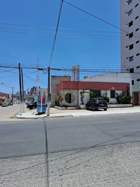 Foto 1 de Prédio Comercial com 4 Quartos para alugar, 328m² em Barro Vermelho, Natal