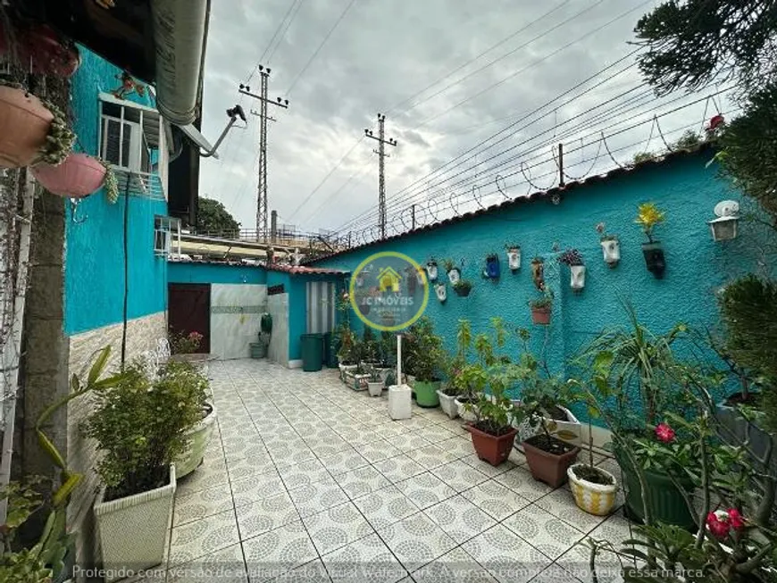 Foto 1 de Casa com 2 Quartos à venda, 81m² em Santíssimo, Rio de Janeiro