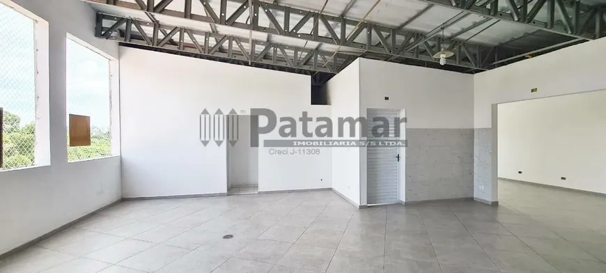 Foto 1 de Galpão/Depósito/Armazém à venda, 450m² em Ferreira, São Paulo