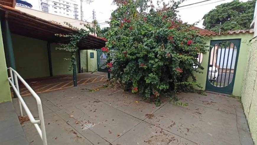 Foto 1 de Ponto Comercial com 3 Quartos para alugar, 100m² em Nossa Senhora Aparecida, Uberlândia