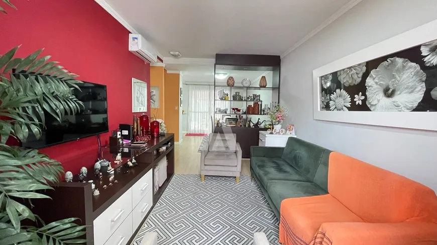 Foto 1 de Casa de Condomínio com 3 Quartos à venda, 116m² em Anita Garibaldi, Joinville